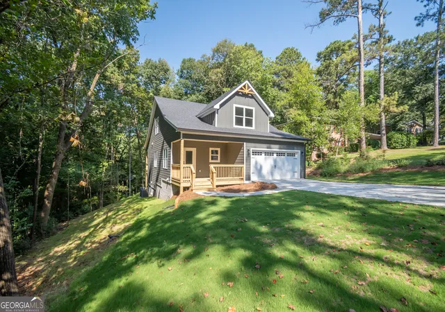 Photo 2 of Single family home for sale at 380 University Cir, Athens, GA 30605 | MLS# 10806431 | Listing updated on 2026-09-03