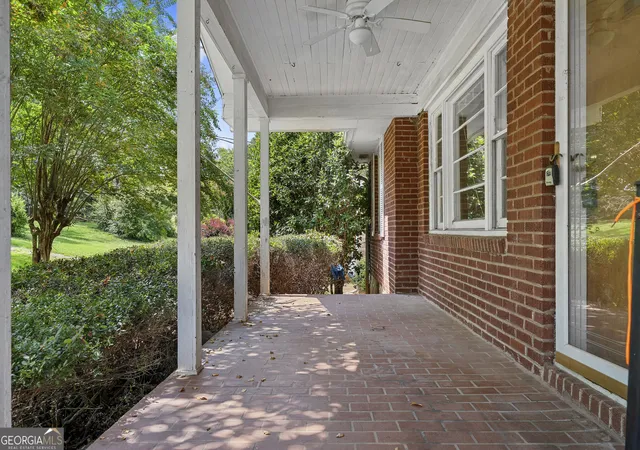 Photo 2 of Single family home for sale at 2592 Woodridge Dr, Decatur, GA 30033 | MLS# 10842566 | Listing updated on 2026-10-02