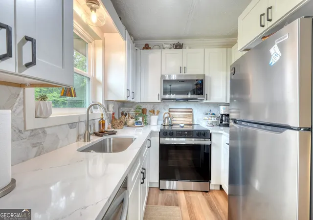 Photo 3 of Single family home for sale at 455 Forest Cir, Blairsville, GA 30512 | MLS# 10850413 | Listing updated on 2026-10-05