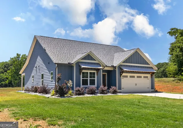 Photo 3 of Single family home for sale at 1350 C O Draper Rd, Comer, GA 30629 | MLS# 10840662 | Listing updated on 2026-09-10