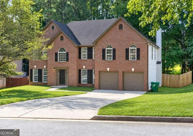 Photo 1 of Single family home for sale at 6913 Wynmeadow Dr, Stone Mountain, GA 30087 | MLS# 10850789 | Listing updated on 2026-10-06