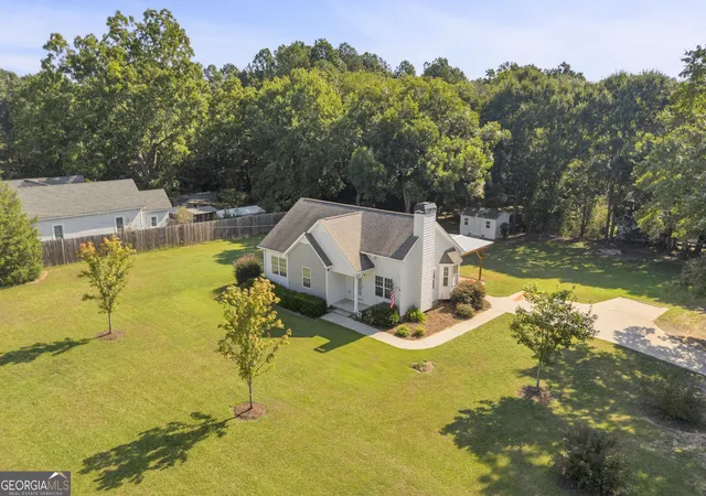 Photo 3 of Sale Pending at 216 Yancey Rd, Arnoldsville, GA 30619 | MLS# 10838271 | Listing updated on 2026-09-10