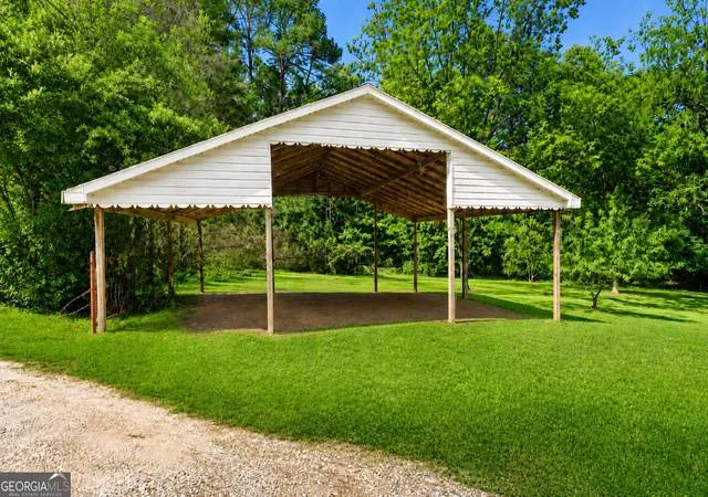 Photo 3 of Sale Pending at 476 Smoak Rd, Griffin, GA 30223 | MLS# 10818133 | Listing updated on 2026-10-08