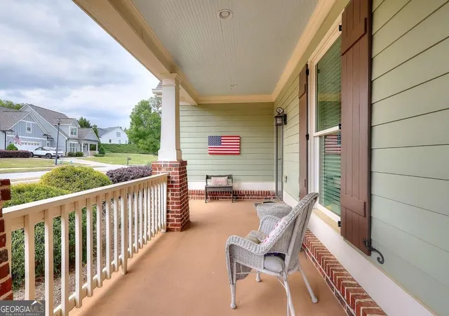 Photo 2 of Single family home for sale at 125 Hawthorn Way, Hoschton, GA 30548 | MLS# 10850293 | Listing updated on 2026-10-05