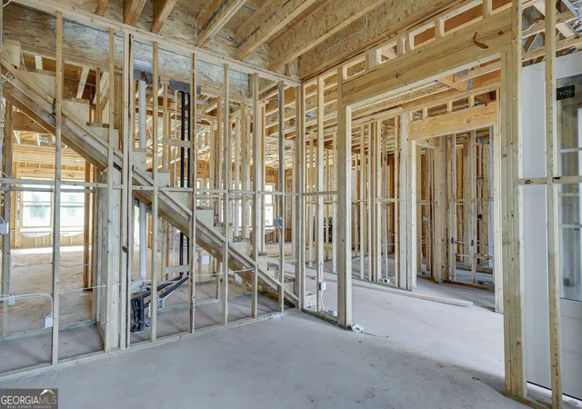 Photo 3 of Single family home for sale at 467 Lake Vista Dr, Statham, GA 30666 | MLS# 10832430 | Listing updated on 2026-10-26