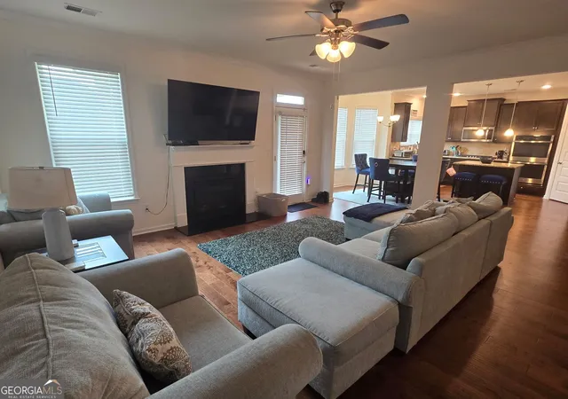 Photo 3 of Single family home for sale at 1023 Ayrshire Dr, Stockbridge, GA 30281 | MLS# 10837092 | Listing updated on 2026-10-10