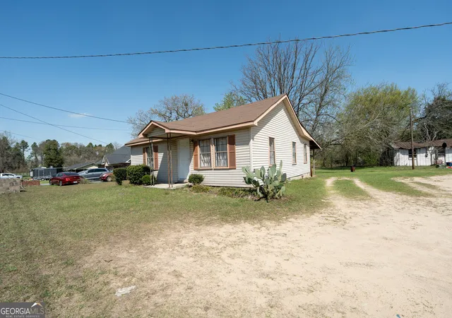 Photo 2 of Sale Pending at 7311 Bethel Church Rd, Lizella, GA 31052 | MLS# 10847260 | Listing updated on 2026-09-27