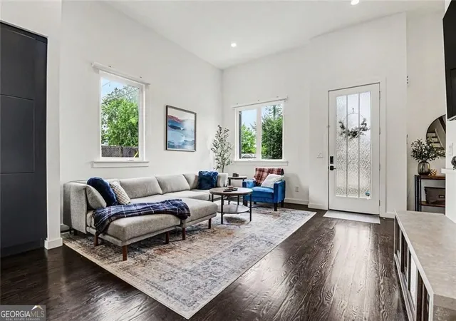 Photo 3 of Townhouse for sale at 2174 Bristol Cvs, Atlanta, GA 30341 | MLS# 10829441 | Listing updated on 2026-09-18
