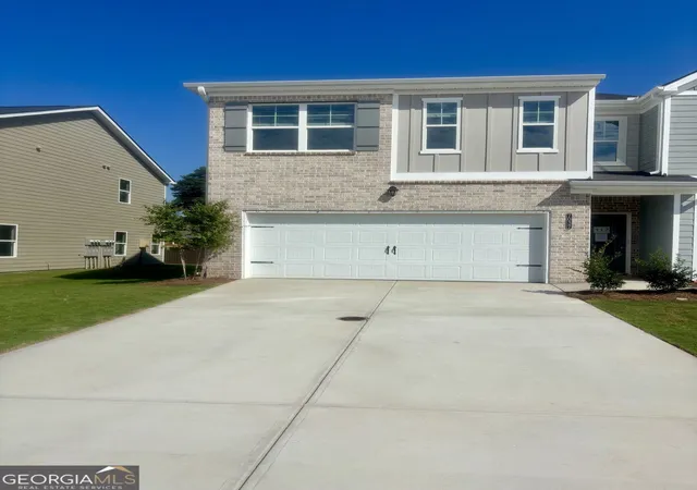 Townhouse for sale at 7037 Old Bridge Ln, Conyers, GA 30013 | MLS# 10832354