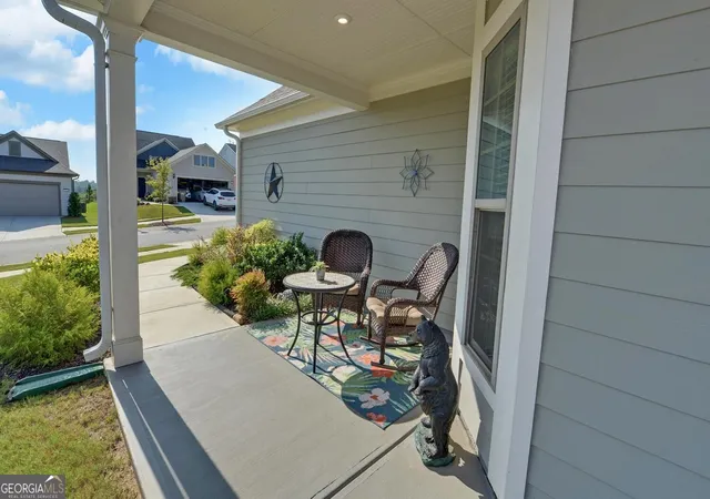 Photo 3 of Single family home for sale at 5724 Grapewood St, Hoschton, GA 30548 | MLS# 10851781 | Listing updated on 2026-10-07