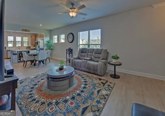 Photo 4 of Single family home for sale at 5724 Grapewood St, Hoschton, GA 30548 | MLS# 10851781 | Listing updated on 2026-10-07