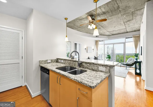 Photo 1 of Condo for sale at 250 Pharr Rd Ne #APT 1609, Atlanta, GA 30305 | MLS# 10851458 | Listing updated on 2026-10-07