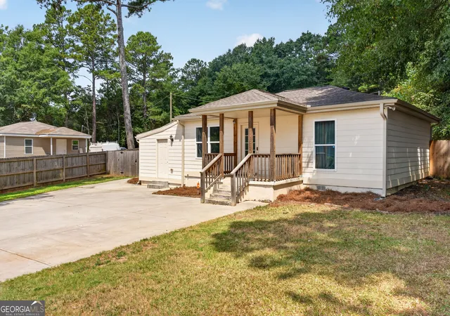 Photo 2 of Single family home for sale at 1605 Highway 138, Monroe, GA 30655 | MLS# 10843115 | Listing updated on 2026-10-08