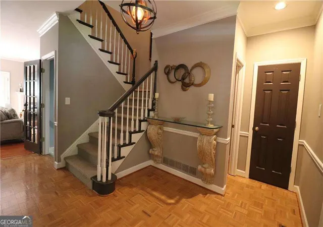 Photo 3 of Sale Pending at 404 Bridle Path, Marietta, GA 30068 | MLS# 10844745 | Listing updated on 2026-09-17
