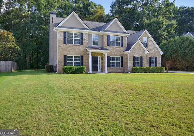 Photo 3 of Single family home for sale at 25 Richmond Trl, Oxford, GA 30054 | MLS# 10840830 | Listing updated on 2026-09-21