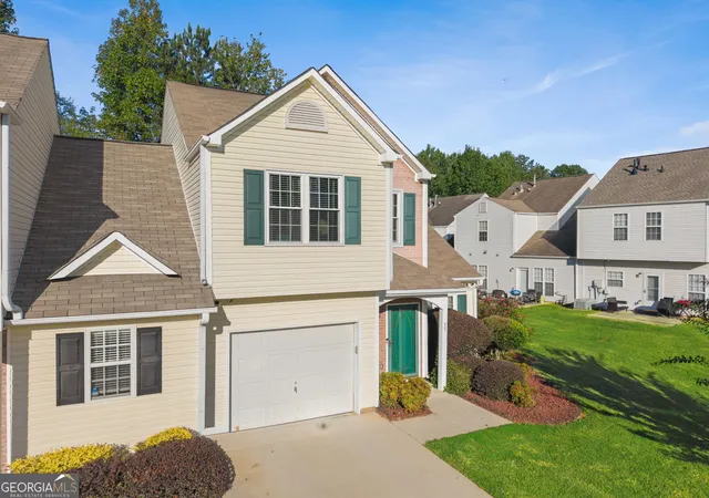 Photo 3 of Single family home for sale at 6701 Sunset Ct, Rex, GA 30273 | MLS# 10872160 | Listing updated on 2026-10-28