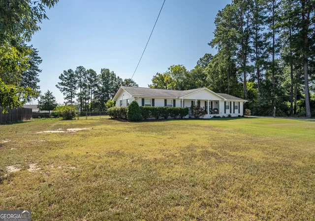 Photo 2 of Single family home for sale at 1234 Old Dalton Rd Ne, Rome, GA 30165 | MLS# 10838969 | Listing updated on 2026-09-17
