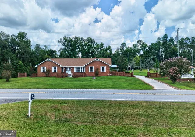 Photo 4 of Sale Pending at 5281 Us Hwy 221, Soperton, GA 30457 | MLS# 10827499 | Listing updated on 2026-09-28