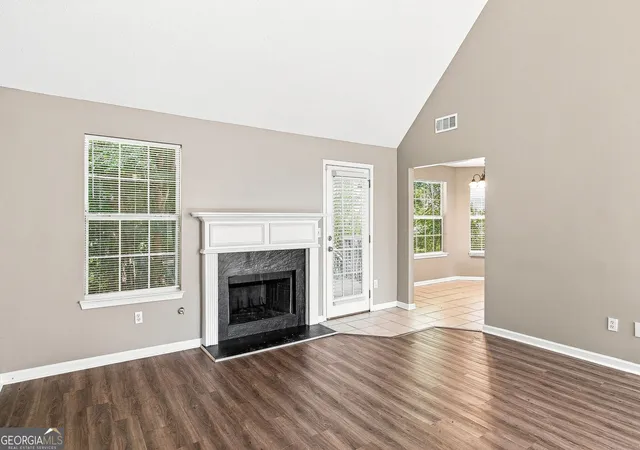 Photo 3 of Single family home for sale at 6258 Lakeview Ct, Rex, GA 30273 | MLS# 10838755 | Listing updated on 2026-09-21