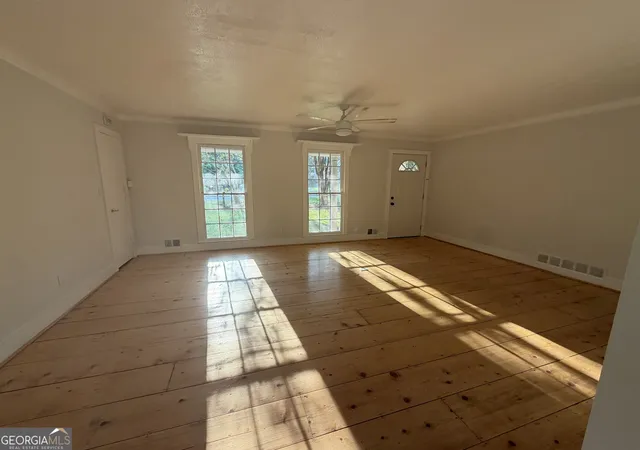 Photo 4 of Single family home for sale at 3941 Lauada Dr, Douglasville, GA 30135 | MLS# 10821210 | Listing updated on 2026-10-07