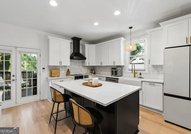 Photo 1 of Single family home for sale at 1353 Meridian St Se, Atlanta, GA 30317 | MLS# 10843566 | Listing updated on 2026-09-24