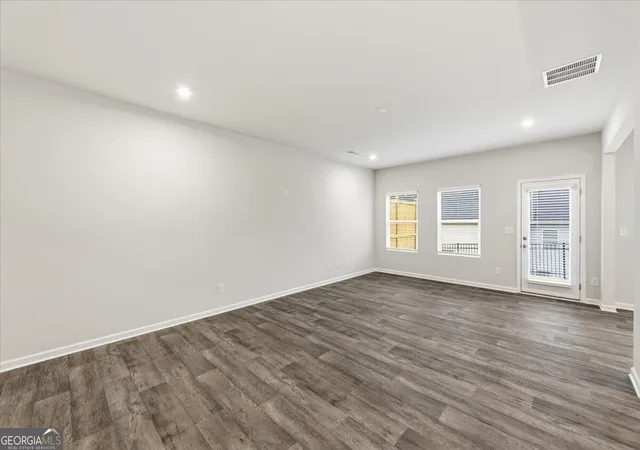 Photo 2 of Townhouse for sale at 1190 Park Ctr Cir, Austell, GA 30168 | MLS# 10781918 | Listing updated on 2026-09-11