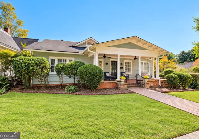 Photo 2 of Single family home for sale at 300 East 4th St, Rome, GA 30161 | MLS# 10880669 | Listing updated on 2026-10-29