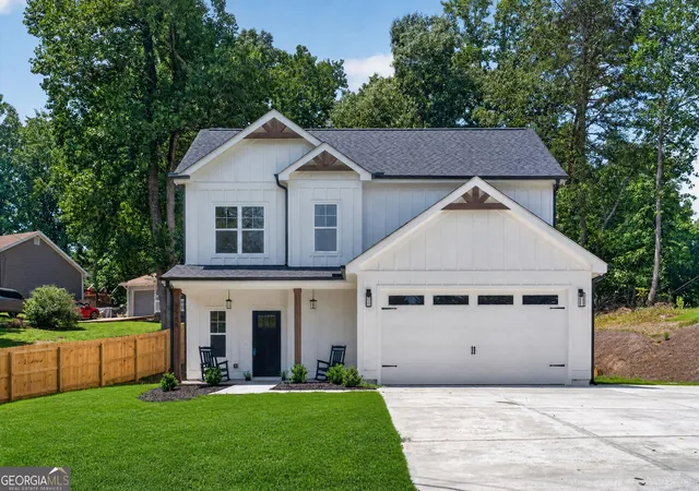 Photo 1 of Sale Pending at 3385 Carlton Rd, Cumming, GA 30041 | MLS# 10740125 | Listing updated on 2026-09-10