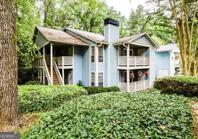 Photo 2 of Condo for sale at 6804 Glenridge Dr #D, Sandy Springs, GA 30328 | MLS# 10843243 | Listing updated on 2026-09-11