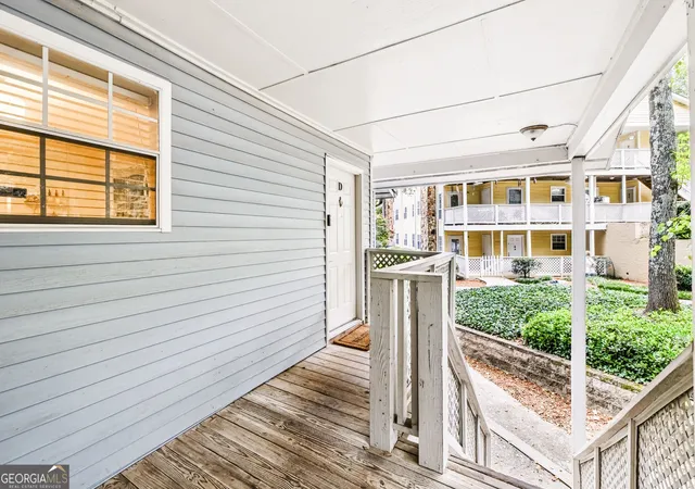 Photo 3 of Condo for sale at 6804 Glenridge Dr #D, Sandy Springs, GA 30328 | MLS# 10843243 | Listing updated on 2026-09-11
