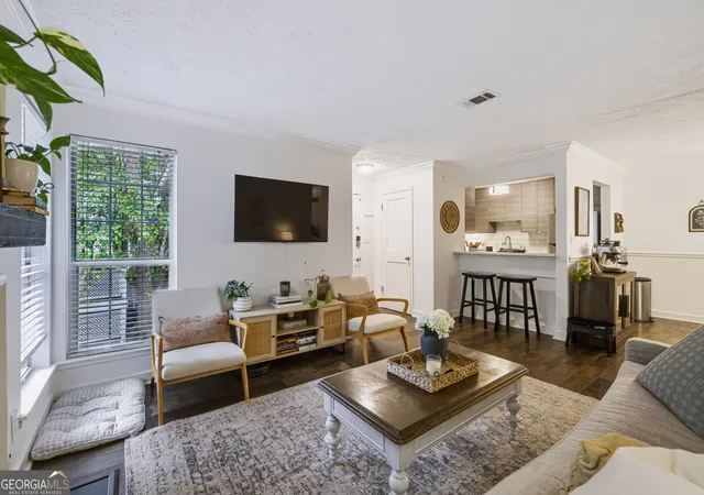Photo 3 of Condo for sale at 6804 Glenridge Dr #D, Sandy Springs, GA 30328 | MLS# 10843243 | Listing updated on 2026-10-25