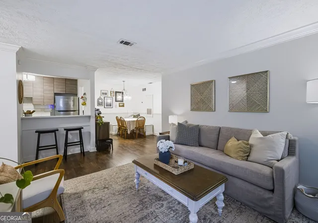 Photo 4 of Condo for sale at 6804 Glenridge Dr #D, Sandy Springs, GA 30328 | MLS# 10843243 | Listing updated on 2026-10-25