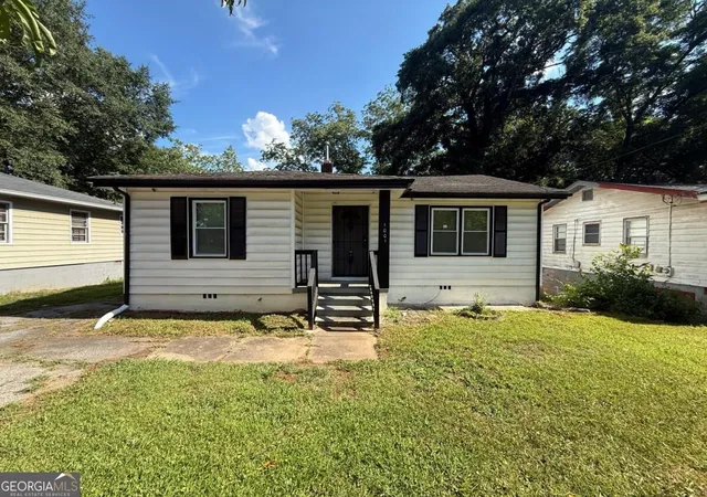 Photo 1 of Single family home for sale at 1001 Moreland Dr, Atlanta, GA 30067 | MLS# 10852854 | Listing updated on 2026-09-25