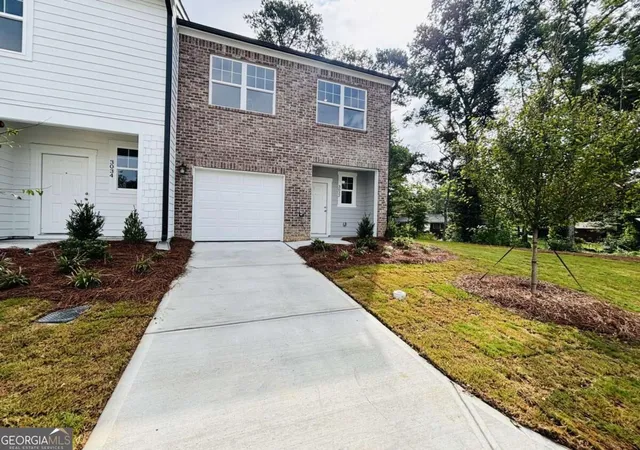 Townhouse for sale at 3032 Acacia Cir, Douglasville, GA 30135 | MLS# 10838160