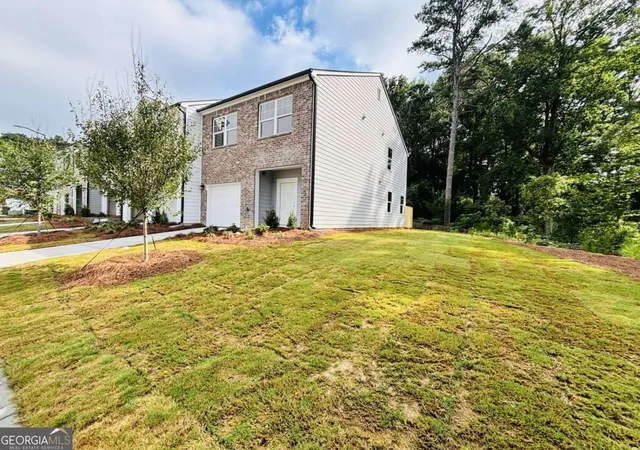 Photo 2 of Townhouse for sale at 3032 Acacia Cir, Douglasville, GA 30135 | MLS# 10838160 | Listing updated on 2026-09-11