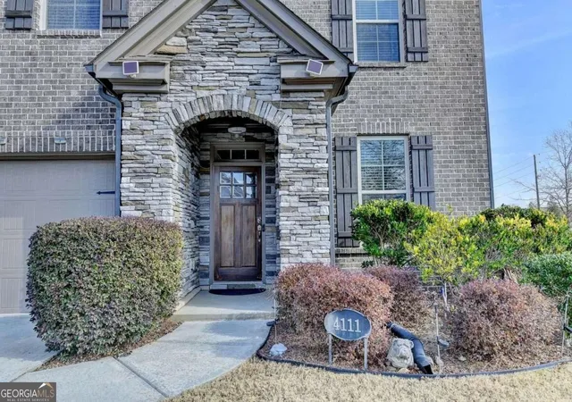 Photo 4 of Single family home for sale at 4111 Woodward Walk Ln, Suwanee, GA 30024 | MLS# 10837175 | Listing updated on 2026-09-15