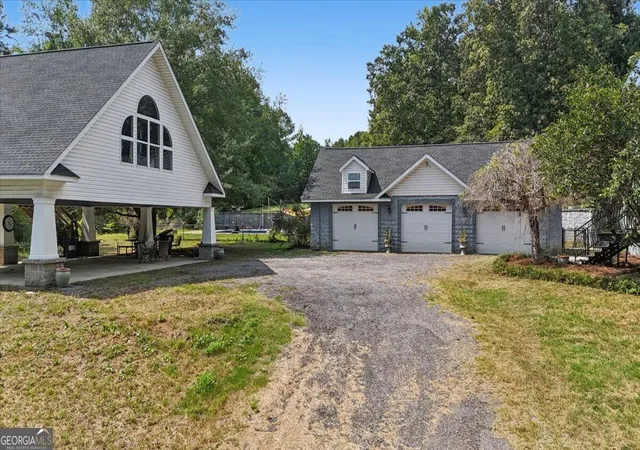 Photo 2 of Single family home for sale at 42 Lumpkin Rd, Cedartown, GA 30125 | MLS# 10852286 | Listing updated on 2026-10-08