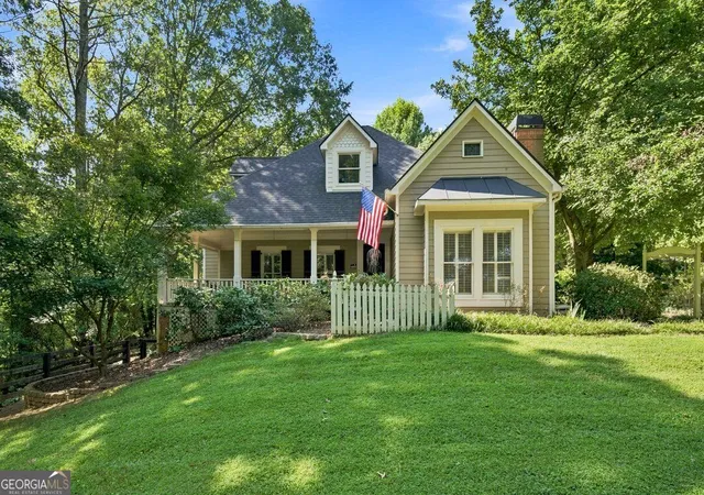 Photo 2 of Single family home for sale at 1042 Bailey Rd, Woodstock, GA 30188 | MLS# 10806236 | Listing updated on 2026-09-04