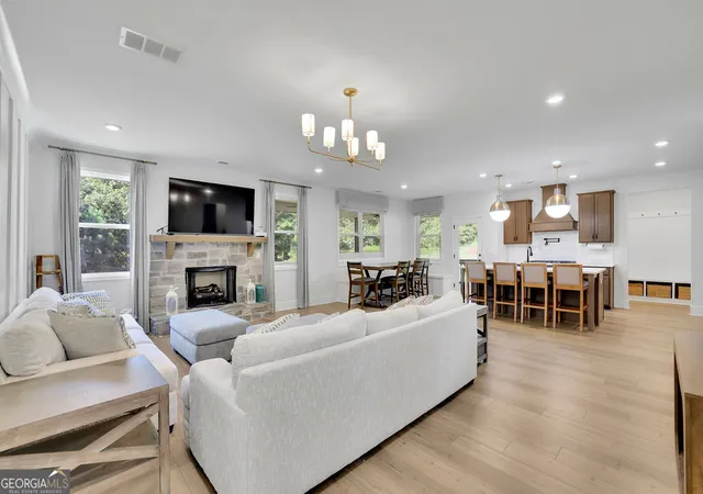 Photo 2 of Single family home for sale at 2524 Parkside Way, Gainesville, GA 30507 | MLS# 10848253 | Listing updated on 2026-10-03
