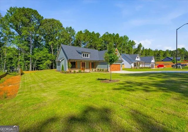 Photo 3 of Sale Pending at 816 Presley Farm Pkwy, Rockmart, GA 30153 | MLS# 10845311 | Listing updated on 2026-09-26