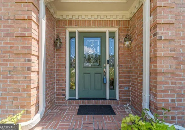 Photo 2 of Sale Pending at 2078 Lakewood Cir Sw, Grayson, GA 30017 | MLS# 10843228 | Listing updated on 2026-09-15