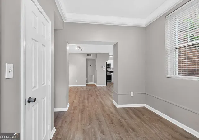 Listing Photo 1 - Condo for sale in building located at 1031 State St Nw, Atlanta, GA 30318 - Unit #209