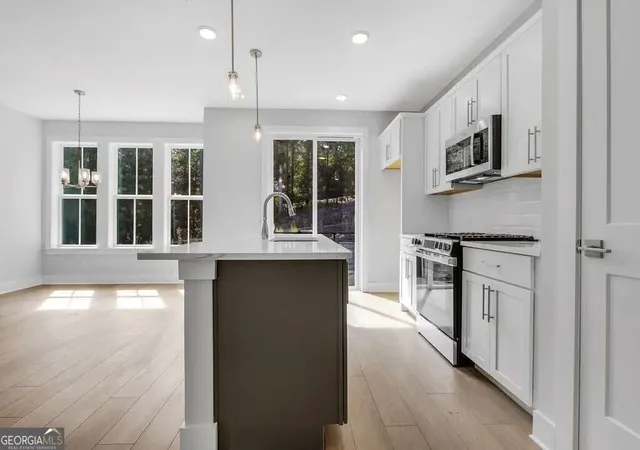 Photo 3 of Condo for sale at 744 Urban Grange Way, Suwanee, GA 30024 | MLS# 10850192 | Listing updated on 2026-10-05