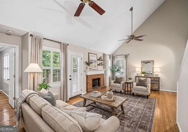 Photo 3 of Single family home for sale at 880 Brg Pointe Ct, Alpharetta, GA 30005 | MLS# 10852810 | Listing updated on 2026-09-25