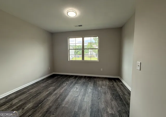 Photo 3 of Single family home for sale at 254 Hamilton Pointe Dr, Mcdonough, GA 30253 | MLS# 10839812 | Listing updated on 2026-09-17