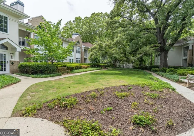 Photo 3 of Condo for sale at 240 Renaissance Pkwy Ne #204, Atlanta, GA 30308 | MLS# 10837939 | Listing updated on 2026-09-23