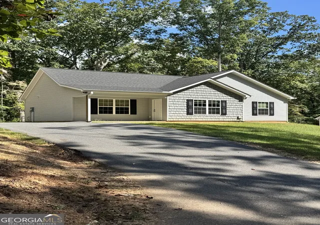 Photo 3 of Single family home for sale at 3790 Highway 52 W, Dahlonega, GA 30533 | MLS# 10845550 | Listing updated on 2026-10-03