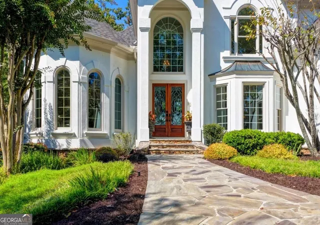 Photo 2 of Mansion for sale at 7060 Redcliff Ct, Suwanee, GA 30024 | MLS# 10852871 | Listing updated on 2026-10-08