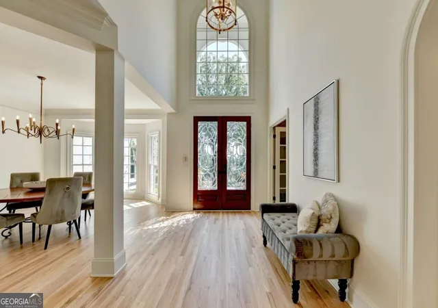 Photo 3 of Mansion for sale at 7060 Redcliff Ct, Suwanee, GA 30024 | MLS# 10852871 | Listing updated on 2026-10-08