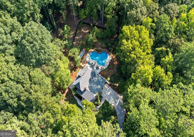 Photo 3 of Single family home for sale at 400 Darren Dr, Fayetteville, GA 30215 | MLS# 10836777 | Listing updated on 2026-09-10